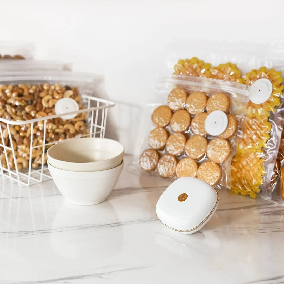 FreshPreserve™ Compact Vacuum Sealer
